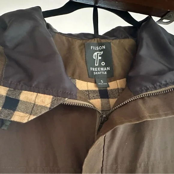 Filson X Freeman Seattle Raincoat in Dark Earth Cover Cloth Size Small